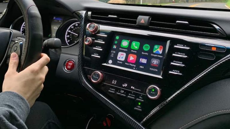 2018 Toyota Camry Apple Carplay