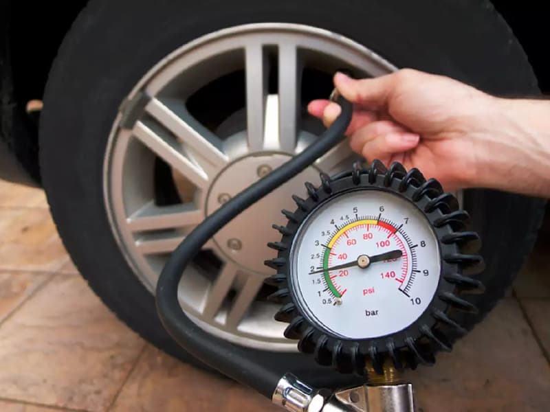 Tire pressure gauge