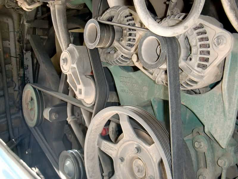 What is a serpentine belt