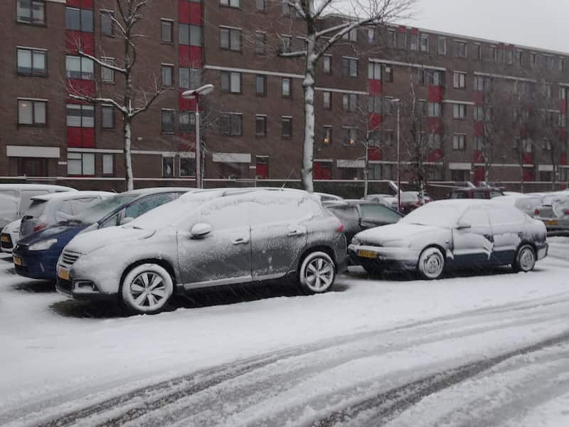 Snowy cars