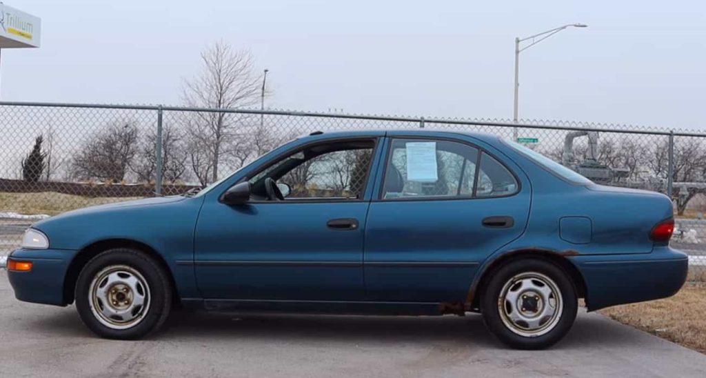 chevy prizm vs toyota corolla