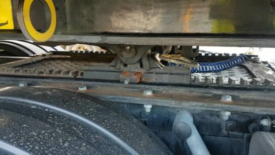 How to Move Fifth Wheel Freightliner