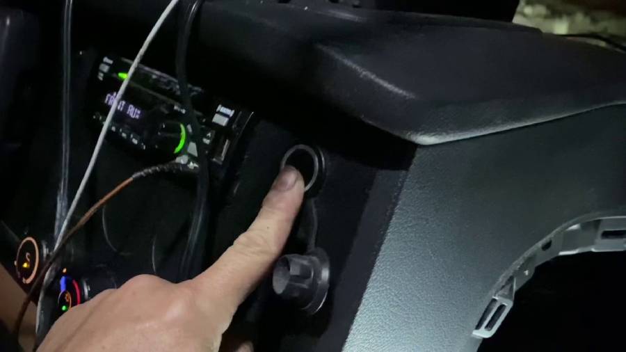 Freightliner 12V Outlet Not Working