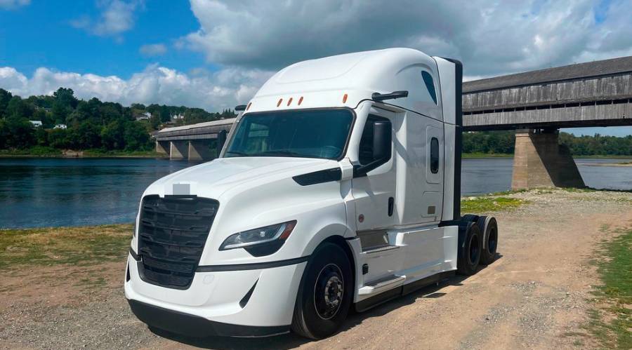 Freightliner Cascadia Fifth Wheel Not Releasing