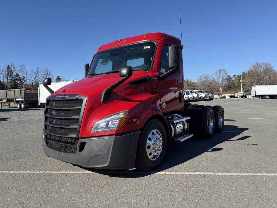 Freightliner Cascadia Fifth Wheel air unlock not available