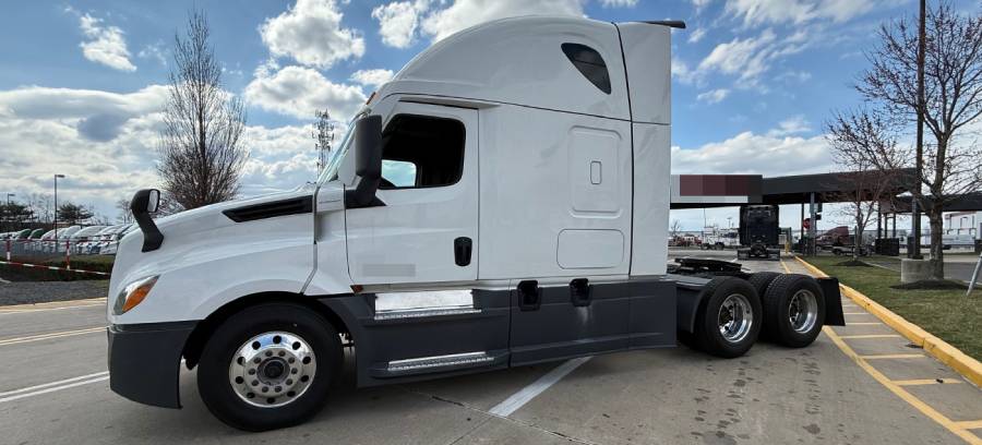 Freightliner Cascadia no communication with ECM