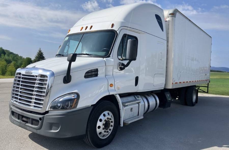 Freightliner Cascadia starter relay location