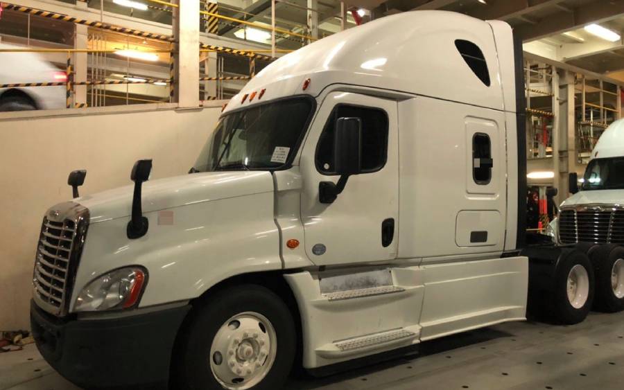 Freightliner OPT Switch