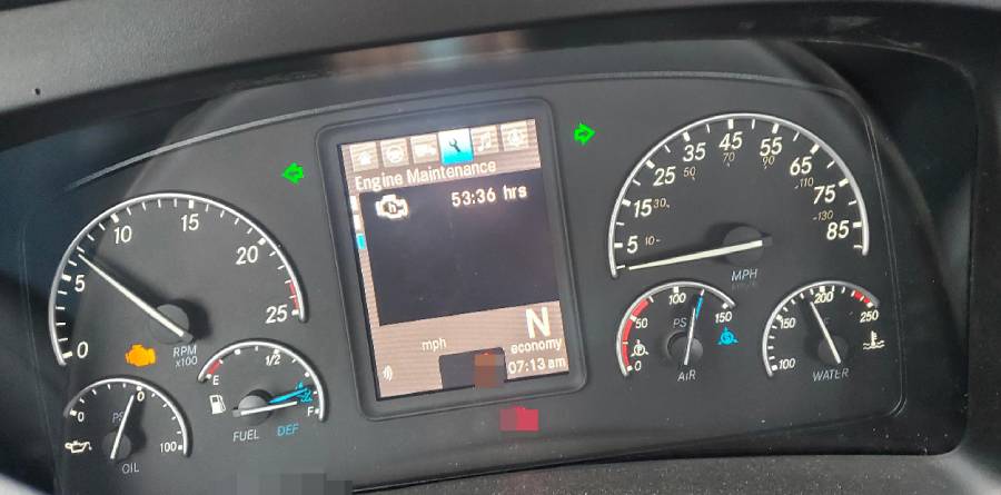 freightliner stop engine light